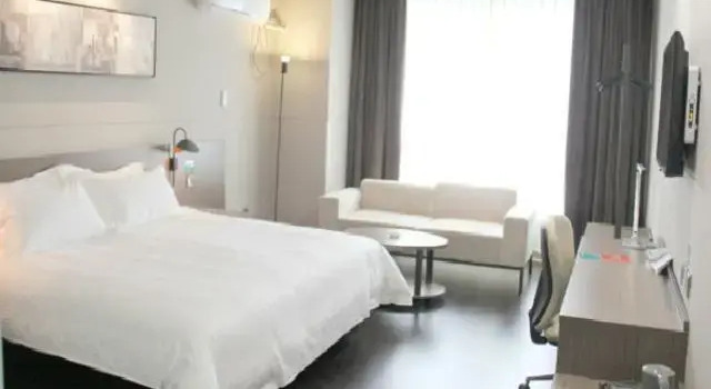 Jinjiang Inn Select Pingshang Taizhou Medicine City, Book Hotel Hotels in Taizhou with Parking, Parking
