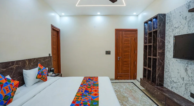 Номер Premium Fabhotel White Elephant