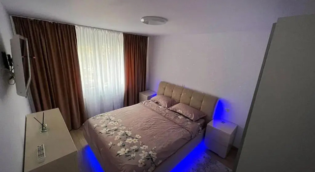 Apartament cu 3 camere De Lux aproape de Cornisa Aquapark vizavi de Carrefour, Đặt Căn hộ Botosani Rumani