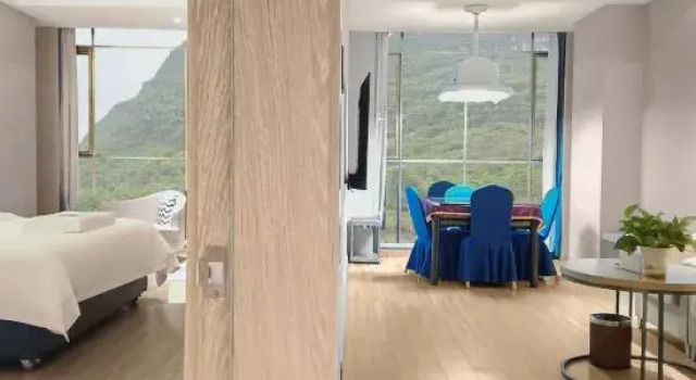 Люкс Executive Kyriad Marvelous Hotel Hezhou Wanda Plaza