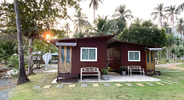 Бунгало с красивым видом из окна Somphoch Garden