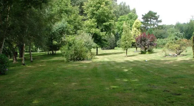 Château-France, Rezerwuj Hotel  