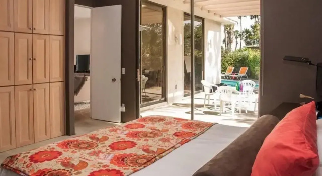 Villa Kailani, Забронировать Вилла Отели Палм-Спрингса 3 звезды, рядом с Palm Springs Square Shopping Center, 3*