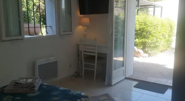 Номер Comfort Chambres dHôtes Le Mas du Bijou Bleu