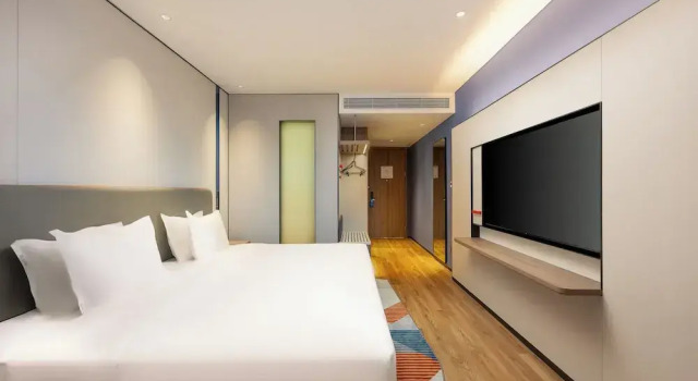 Четырёхместный номер Standard с видом на город Holiday Inn Express Shenzhen Guangming by IHG