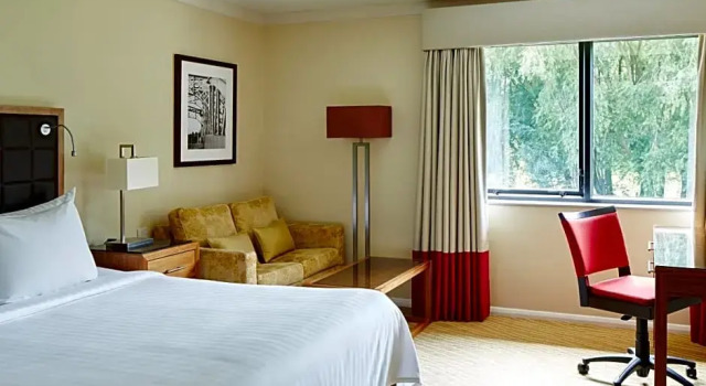 Номер Standard Delta Hotels by Marriott Peterborough