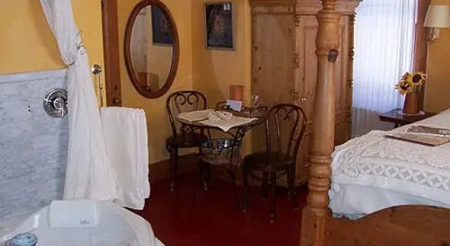 Wild Swan Bed & Breakfast Inn, Prenota Hotel Hotel 5 stelle a Ontario, 5*