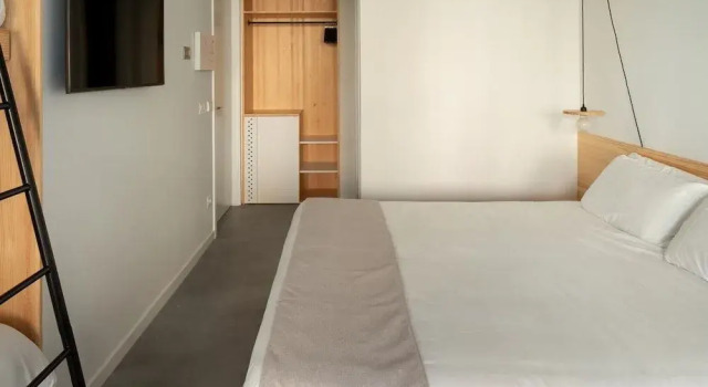 Cristina Enea Rooms, Rezerwuj Hotel Hotele w Baskonia z parkingiem, Parking
