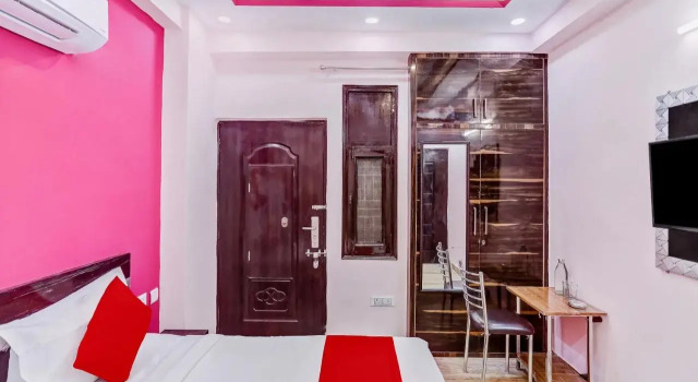 OYO The Prima Residency, Забронировать Отель Газиабад штат Уттар-Прадеш, рядом с Артала
