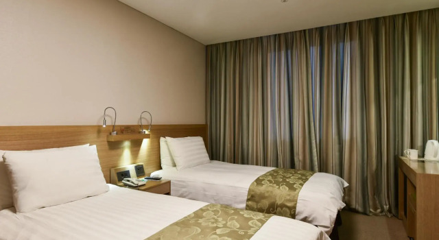 New Kukje Hotel
