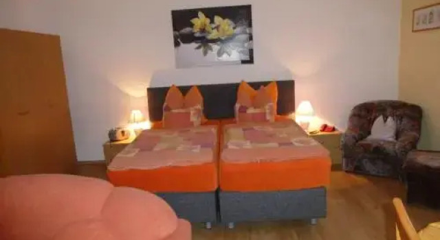 Gästehaus Regina, Book Hotel 3-Star Hotels in Rennsteig, 3*