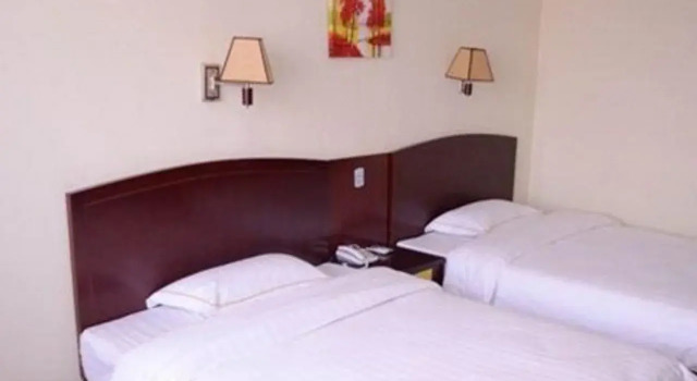 Greentree Alliance Hebei Shijiazhuang New Railway Station West Huaian Road Hotel, Book Hotel Shijiazhuang Hebei