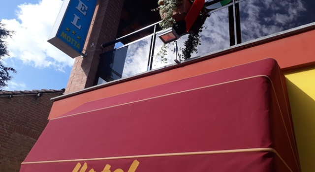 Ristorante Albergo Motta, Prenota Hotel Costigliole dʼAsti Piemonte