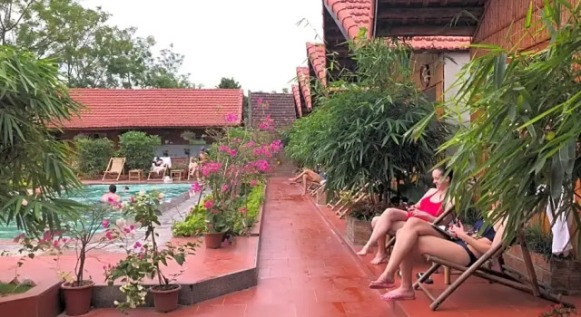 Двухместный номер Standard с видом на бассейн Tam Coc Garden Homestay