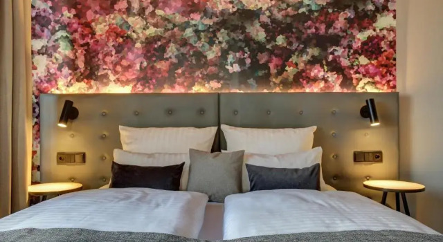 Трёхместный номер Standard Vienna House Easy by Wyndham Hamburg Hauptbahnhof