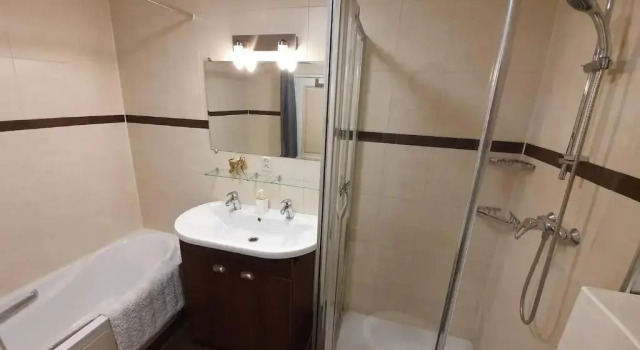 Коттедж Canal House 8 Person