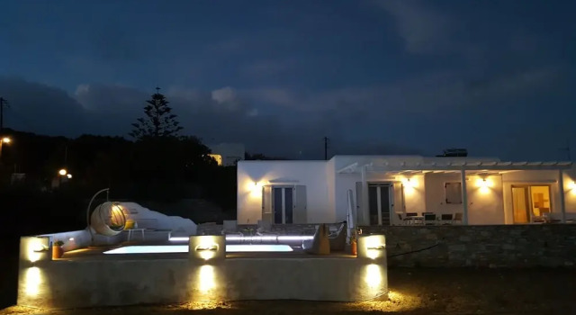 Villa Maria, Rezerwuj Willa Kostos Paros