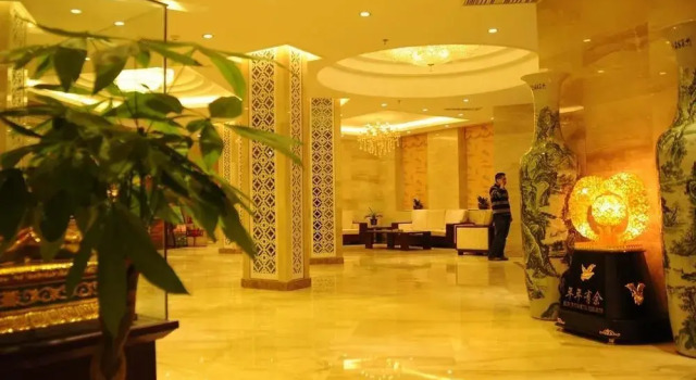 Yasheng Hotel, Book Hotel Hoteller i Yanan med parkering, Parkering