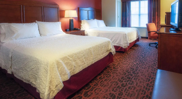 Четырёхместный номер Standard Hampton Inn Oxford/Miami University Area