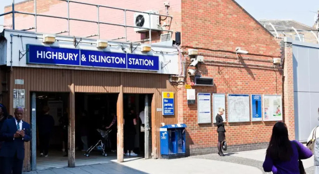 Modernised Apartments 1 and 2 Bedrooms Option Terrace and Balcony High Street