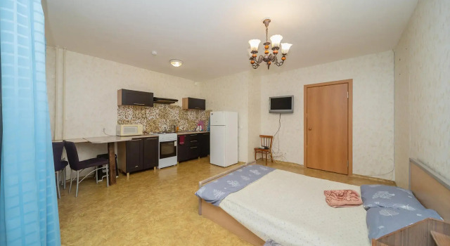 K & K Apartments on 10 Polevaya Street, Prenota Appartamento Hotel a Perm Krai con parcheggio, Parcheggio