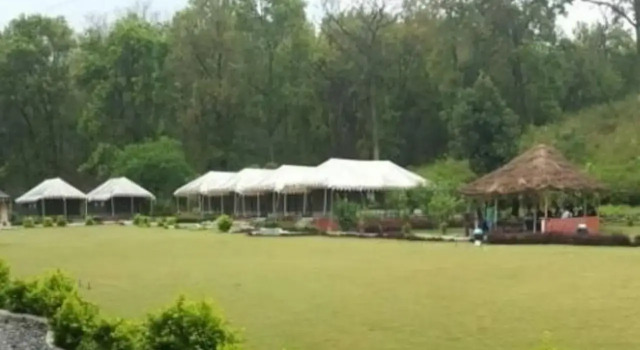 Derra Camp & Resort, Dehradun, Rezervovat Hotel Hotely v Uttarakhand s parkováním, Parkování