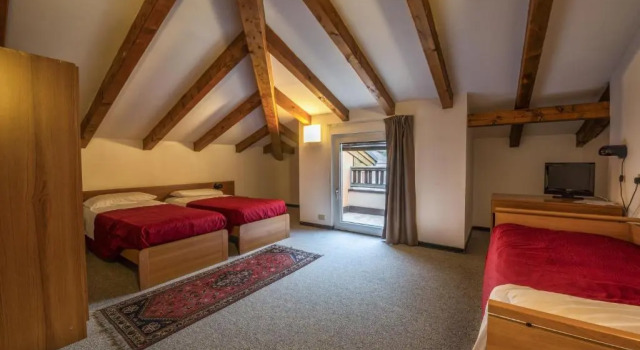 Трёхместный номер Standard Hotel Drago