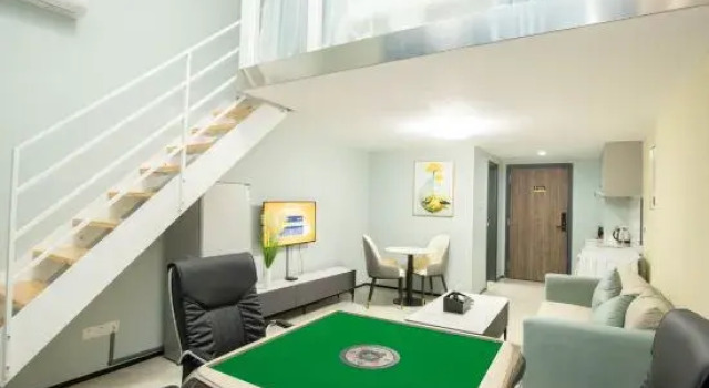 Двухместный люкс WB Holiday Inn (Foshan Daliang Qinghuiyuan Store)