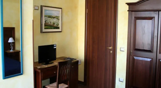 Affittacamere Prestige, Book Bed and Breakfast Hotels in Sicily with Parking, Parking