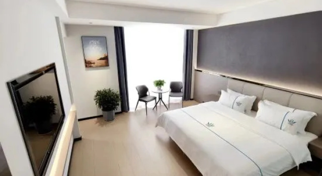 Yilong Lanshe Hotel, Prenota Hotel Nanchong Sichuan
