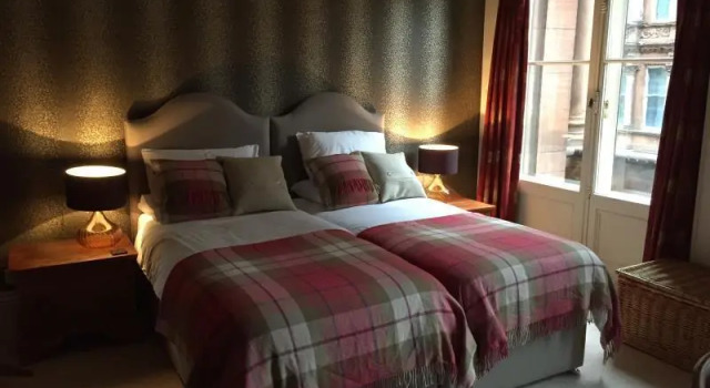 West George Street Apartment, Забронировать Апартаменты/квартира Отели Glasgow & The Clyde Valley с парковкой, Парковка
