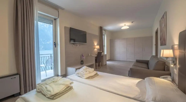 Hotel Capo Reamol, Забронировать Отель Бизнес-отели озера Гарды, 4* 5*