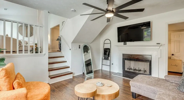 Коттедж 7 Mi to Dtwn Atl: Upscale Family Home w/ Balcony