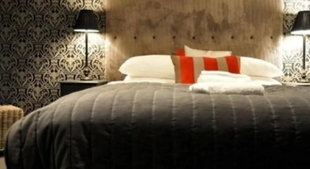 The Eltisley, Book Hotel St Neots Cambridgeshire
