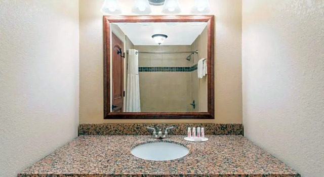 Camera Deluxe Ramada by Wyndham Elko Hotel at Stockmens Casino