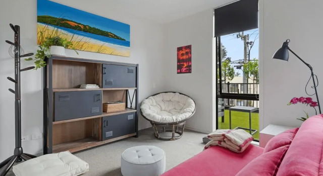 Groovy Apt Close to Onehunga Mall Centre