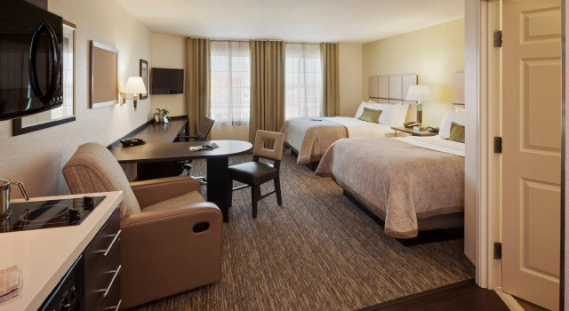 Четырёхместный люкс Candlewood Suites - Baton Rouge - College Drive by IHG
