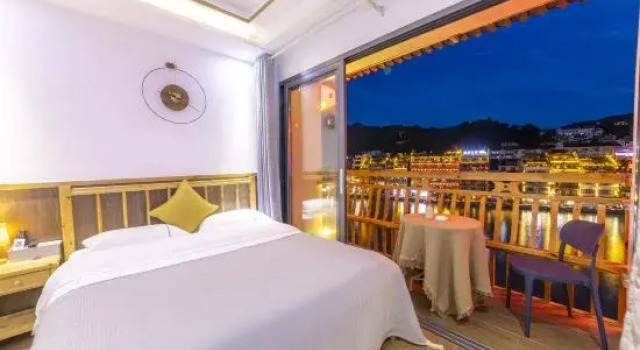 Yuanteng Yuxia Yunshang River View Homestay (Zhenyuan Ancient Town Branch), Book Hotel Zhenyuan Guizhou