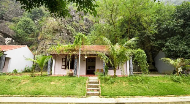 Семейный номер Standard с видом на горы Mua Caves Ecolodge