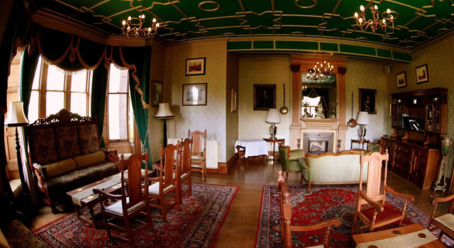 Comlongon Castle, Book Hotel Mouswald Dumfries and Galloway
