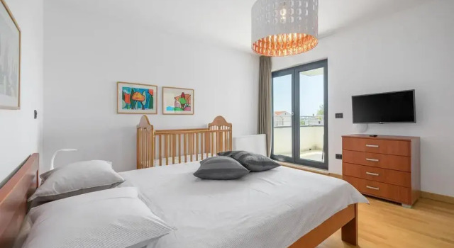 Awesome Home in Valtura with Hot Tub, WiFi & 3 Bedrooms, Rezervovat Hotel Hotely v Pula Region s parkováním, Parkování