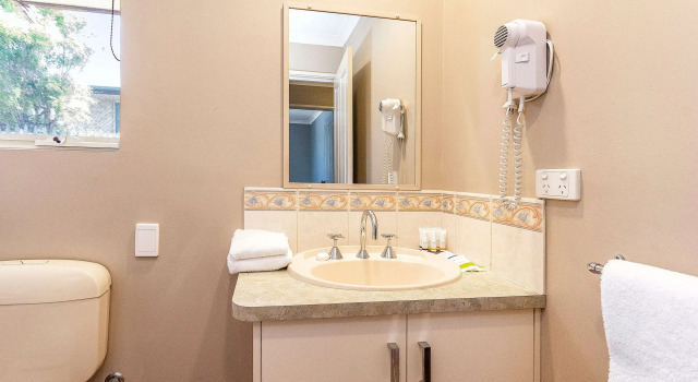 Трёхместный люкс Quality Apartments Banksia Albany