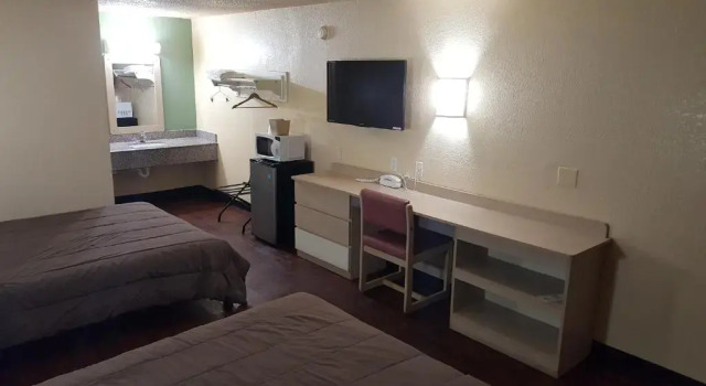 Четырёхместный номер Standard Mentor Home Inn