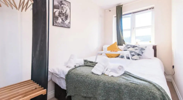 Apt - Sleeps 6 - Pets Ok - Parking
