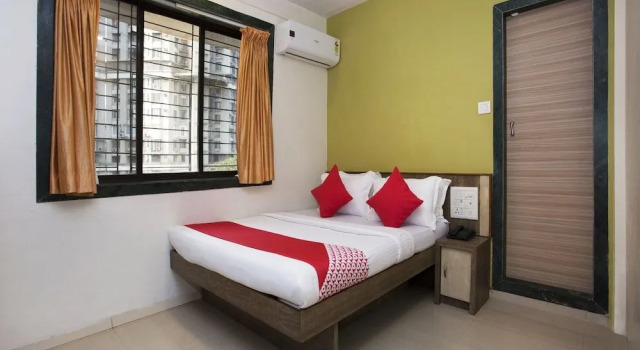 OYO 27994 Hotel Royal Comfort, Забронировать Отель Отели Мумбай с завтраком, Завтраки
