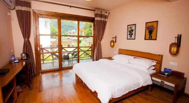 Двухместный номер Standard с балконом YangShuo Coco Garden Villa-Western food&English Guide