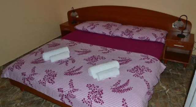 Apartments Barisic, Забронировать Апартаменты/квартира Отели Сегет-Враница с парковкой, Парковка