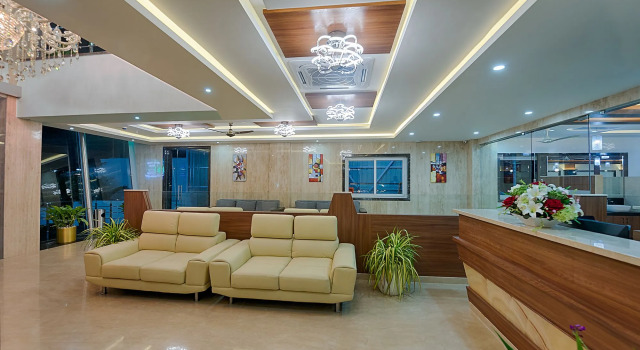 Holiday Residency, Varaa Hotelli Hotellit Tamil Nadu uima-altaalla, Uima-allas