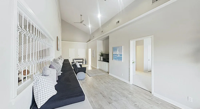 New Listing! Chic Karankawa , 1 Block To Beach 3 Bedroom Home, Забронировать Дом для отпуска Галвестон Texas Gulf Coast