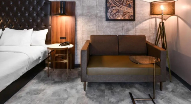 Люкс Hollywood Inn Suites Hotel